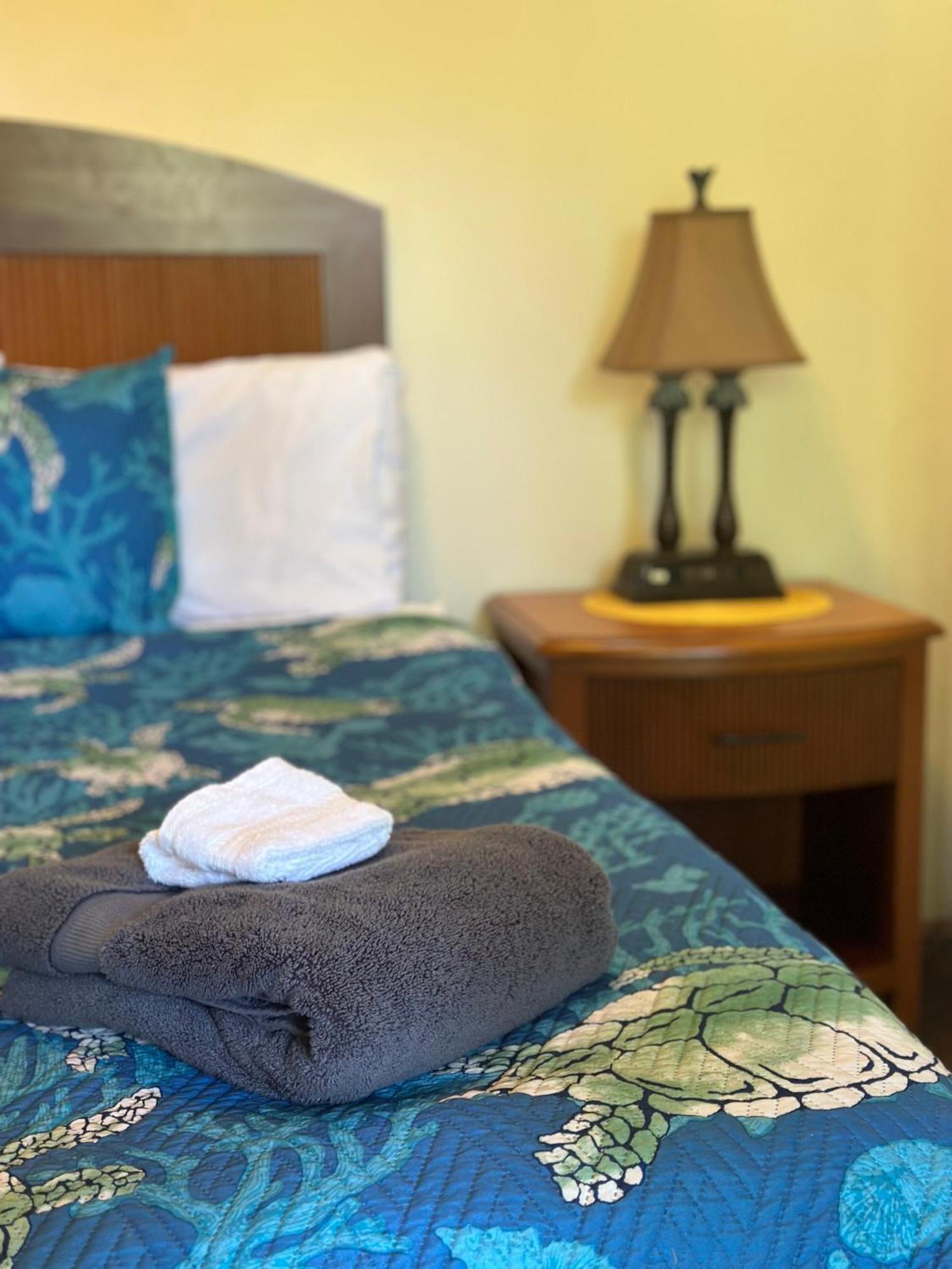 Hawaiian Sanctuary Eco Retreat Center Villa Pahoa Стая снимка